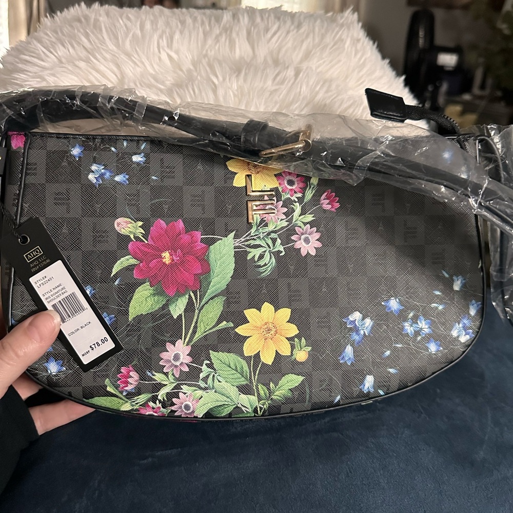 London Fog Iris Signature Shoulder Bag